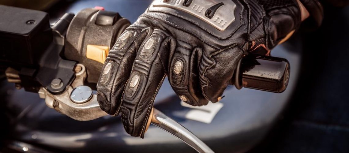 motorcycle-racing-gloves-PHCAPQA